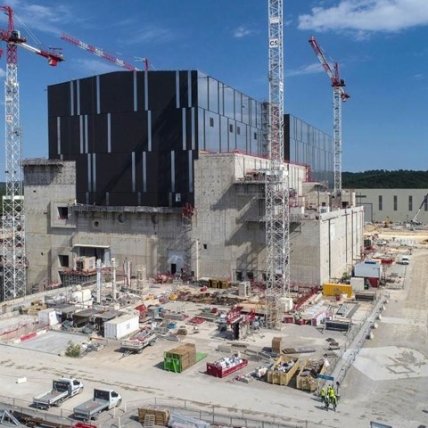 Kwalificatie eerste muurpanelen ITER
