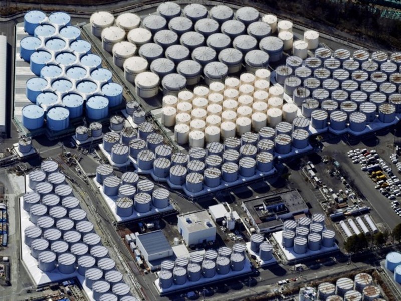 opslagtanks koelwater fukushima @reuters